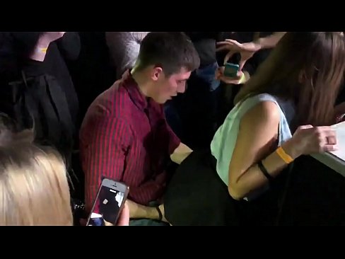 ❤️ Bir Rus gece kulübünde gerçek seks. 18 yaşındaki Rus kız anüs ve vajinada bir gece kulübünde becerdin ❌ Sikiş videosu tr.porngipfy.ru ️❤